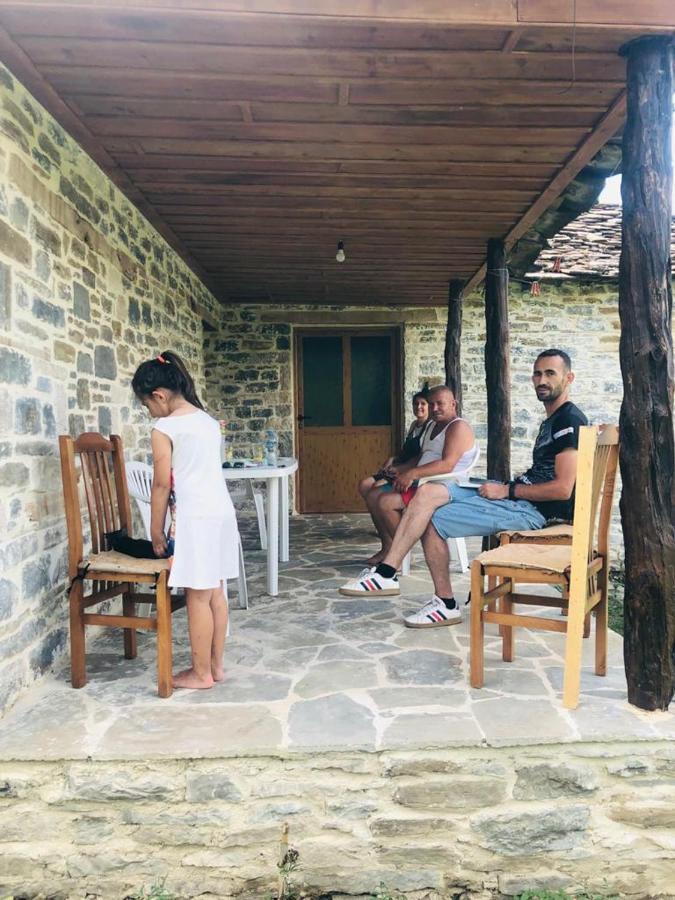 Guest House Qafe Dardha - Tomorr National Park Qafe Dardhe Εξωτερικό φωτογραφία
