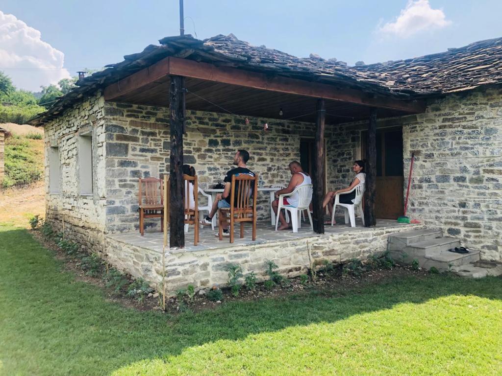 Guest House Qafe Dardha - Tomorr National Park Qafe Dardhe Εξωτερικό φωτογραφία