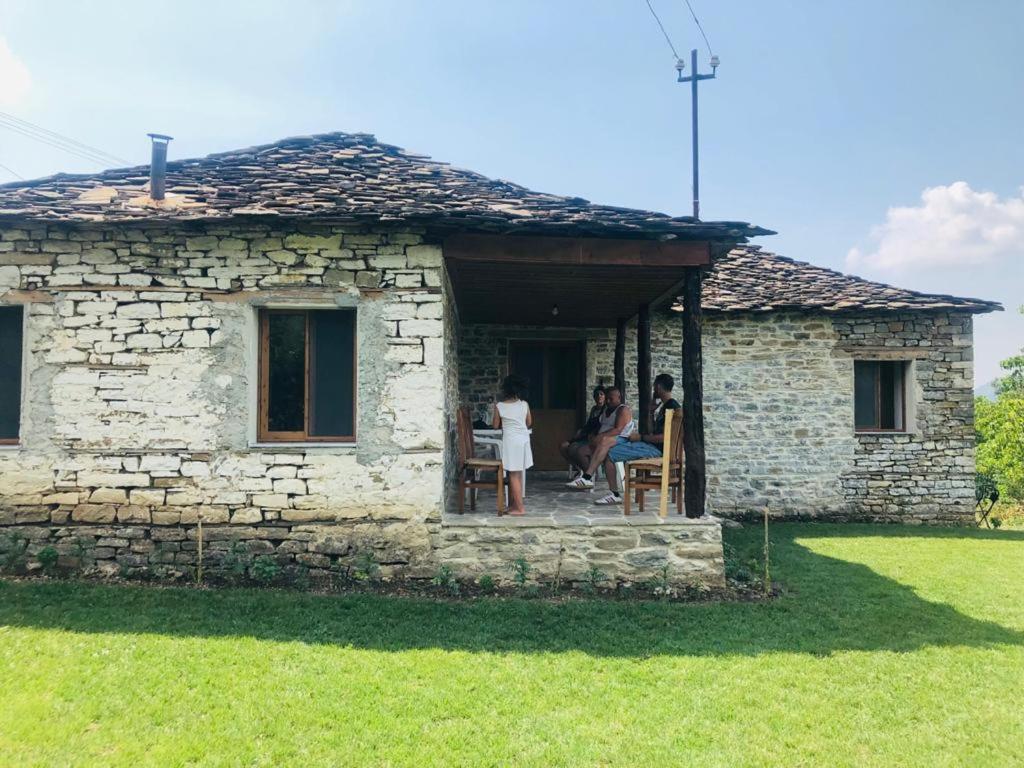 Guest House Qafe Dardha - Tomorr National Park Qafe Dardhe Εξωτερικό φωτογραφία