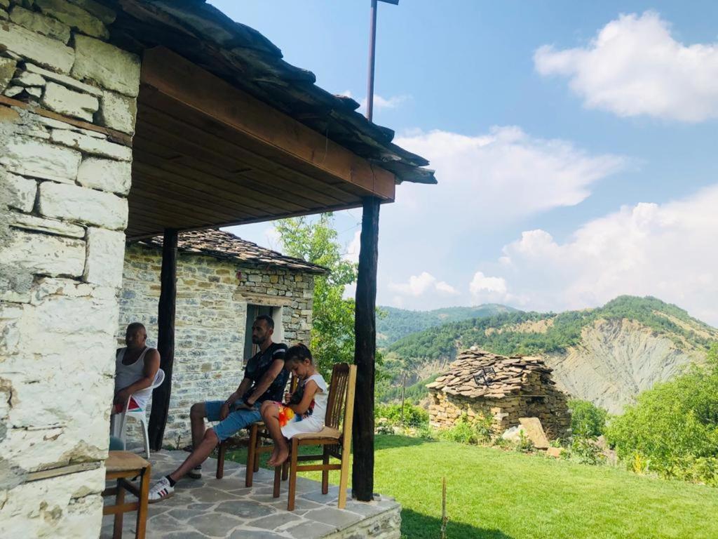 Guest House Qafe Dardha - Tomorr National Park Qafe Dardhe Εξωτερικό φωτογραφία